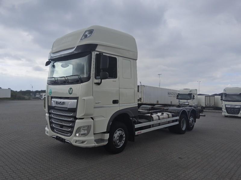 DAF XF 480 FAR 6X2 R null