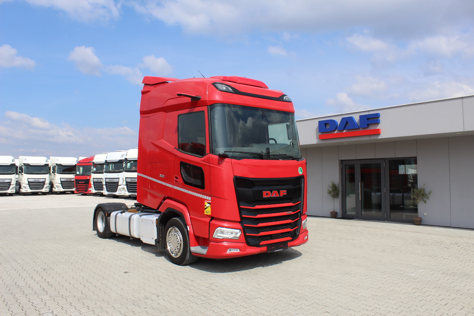 DAF XG 480 FT 4X2 LOW DECK null