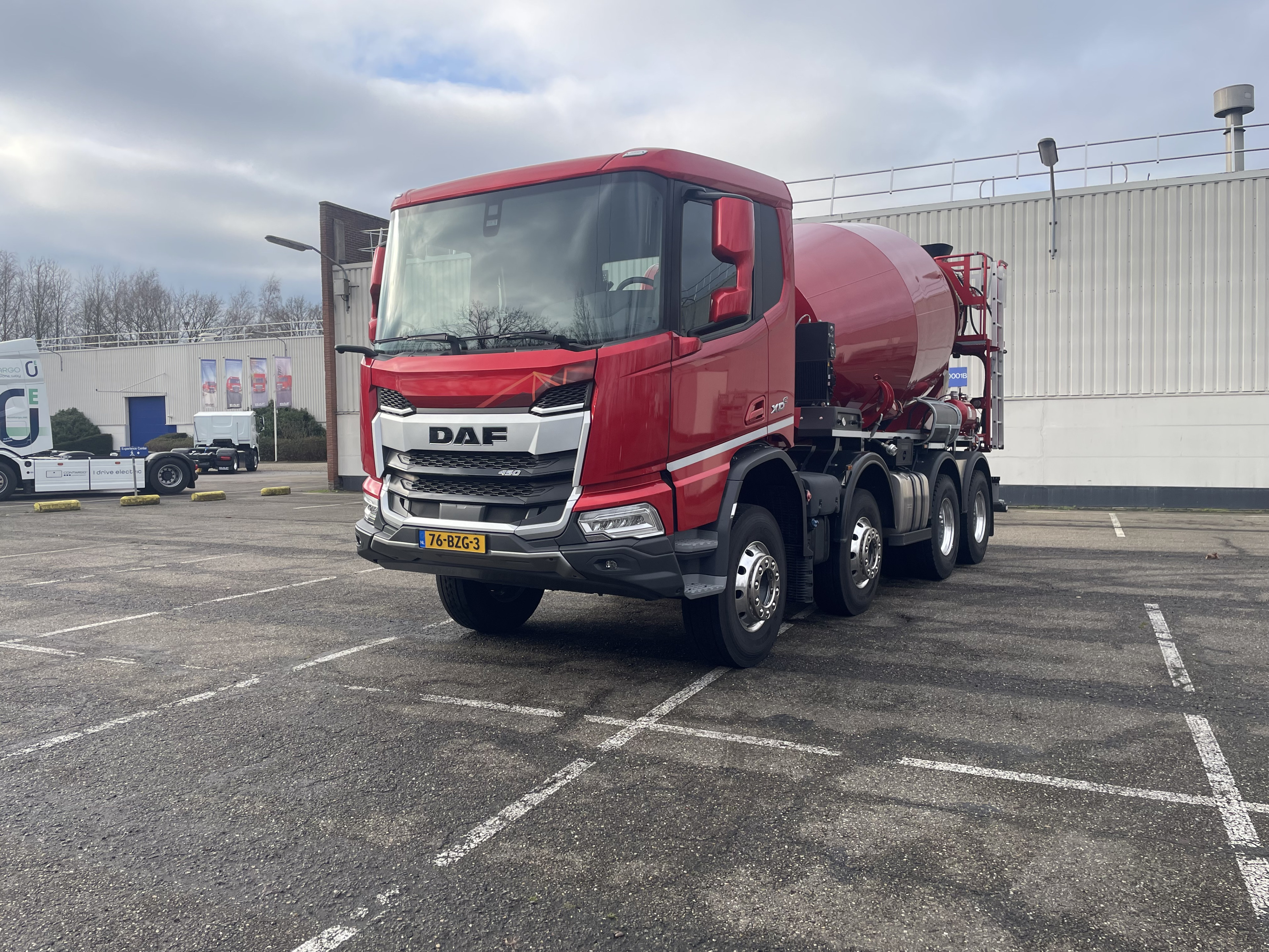 DAF XDc 450 FAD 8X4, Liebherr 9m3 Mixer null