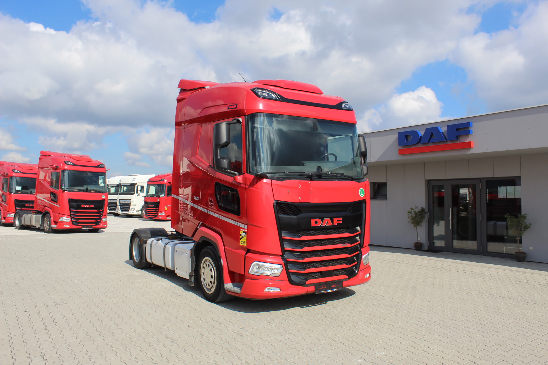 DAF XG 480 FT 4X2 LOW DECK null