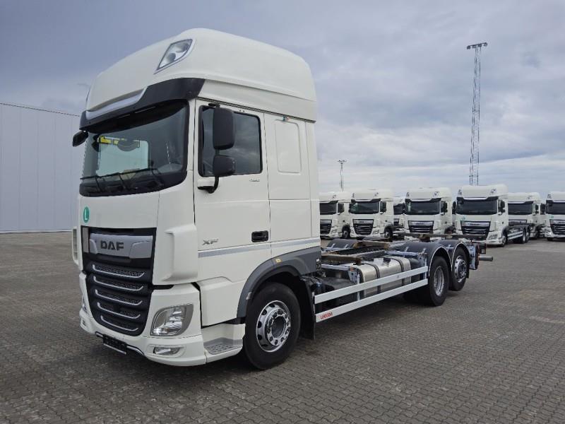 DAF XF 480 FAR 6X2 R null