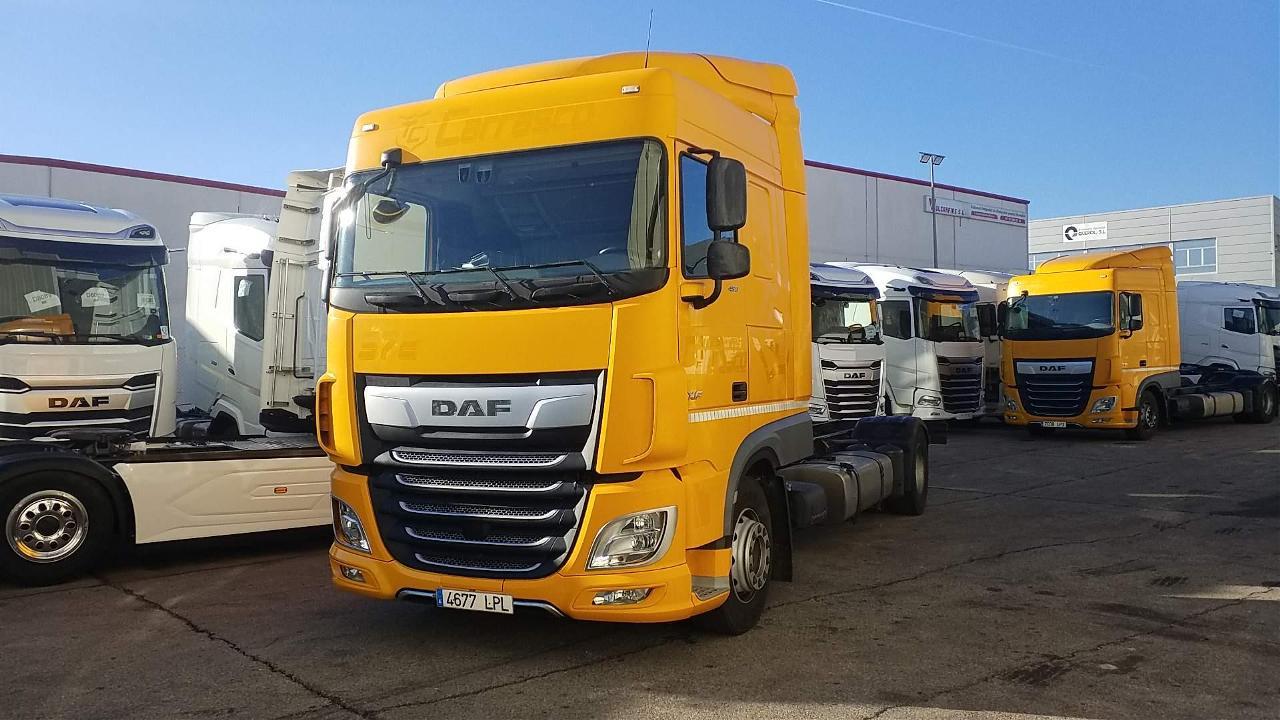 DAF XF 480 FA 4X2 LOW DECK null