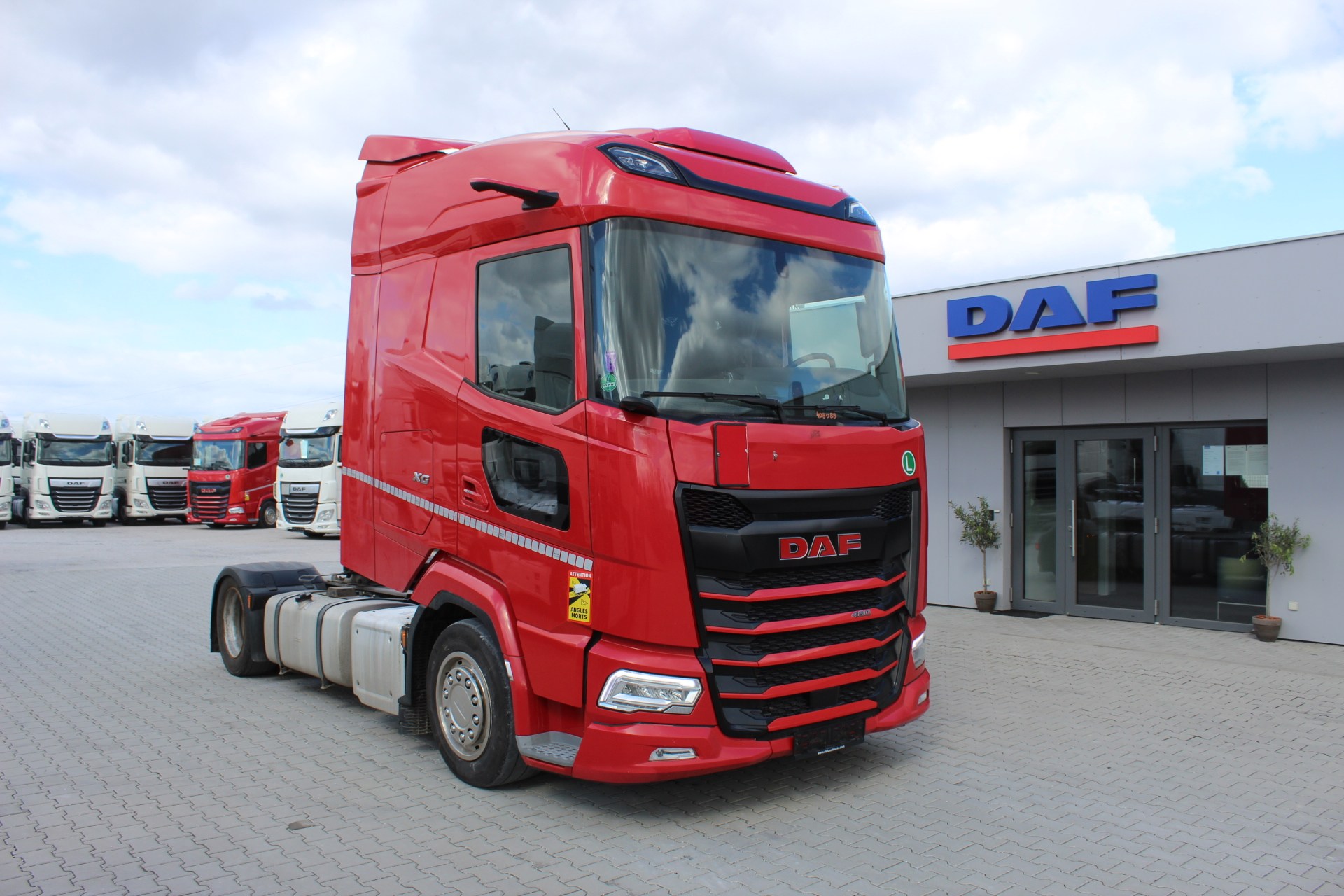 DAF XG 480 FT 4X2 LOW DECK null
