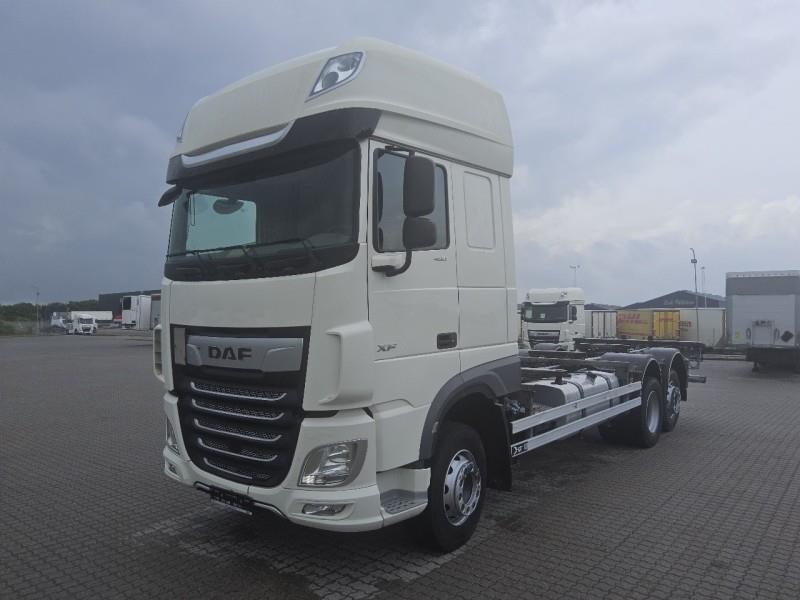 DAF XF 480 FAR 6X2 R null