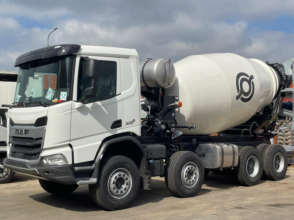 DAF XD 450 FAD 8X4 D 0