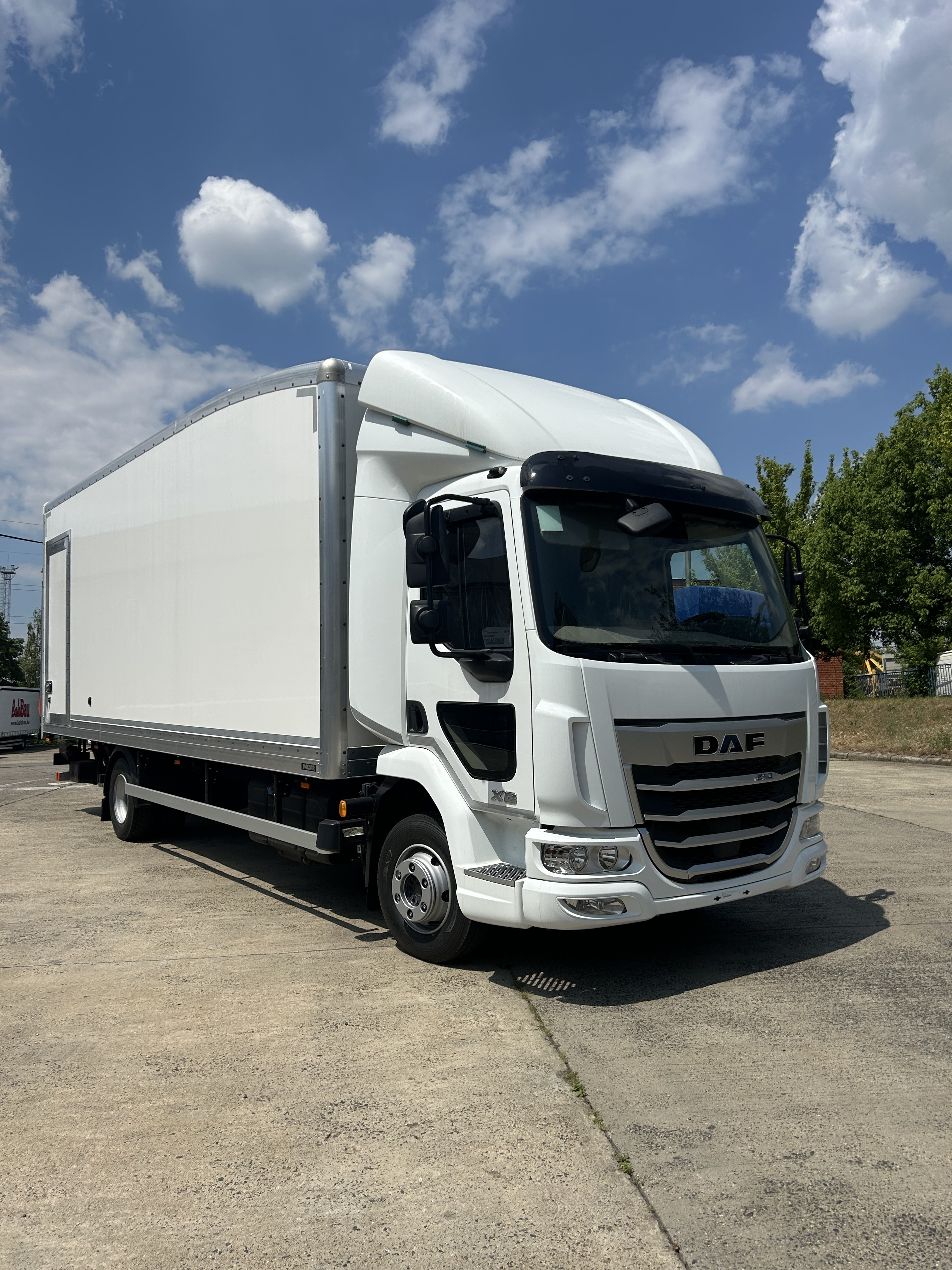 DAF XB 210 FA 4X2 0