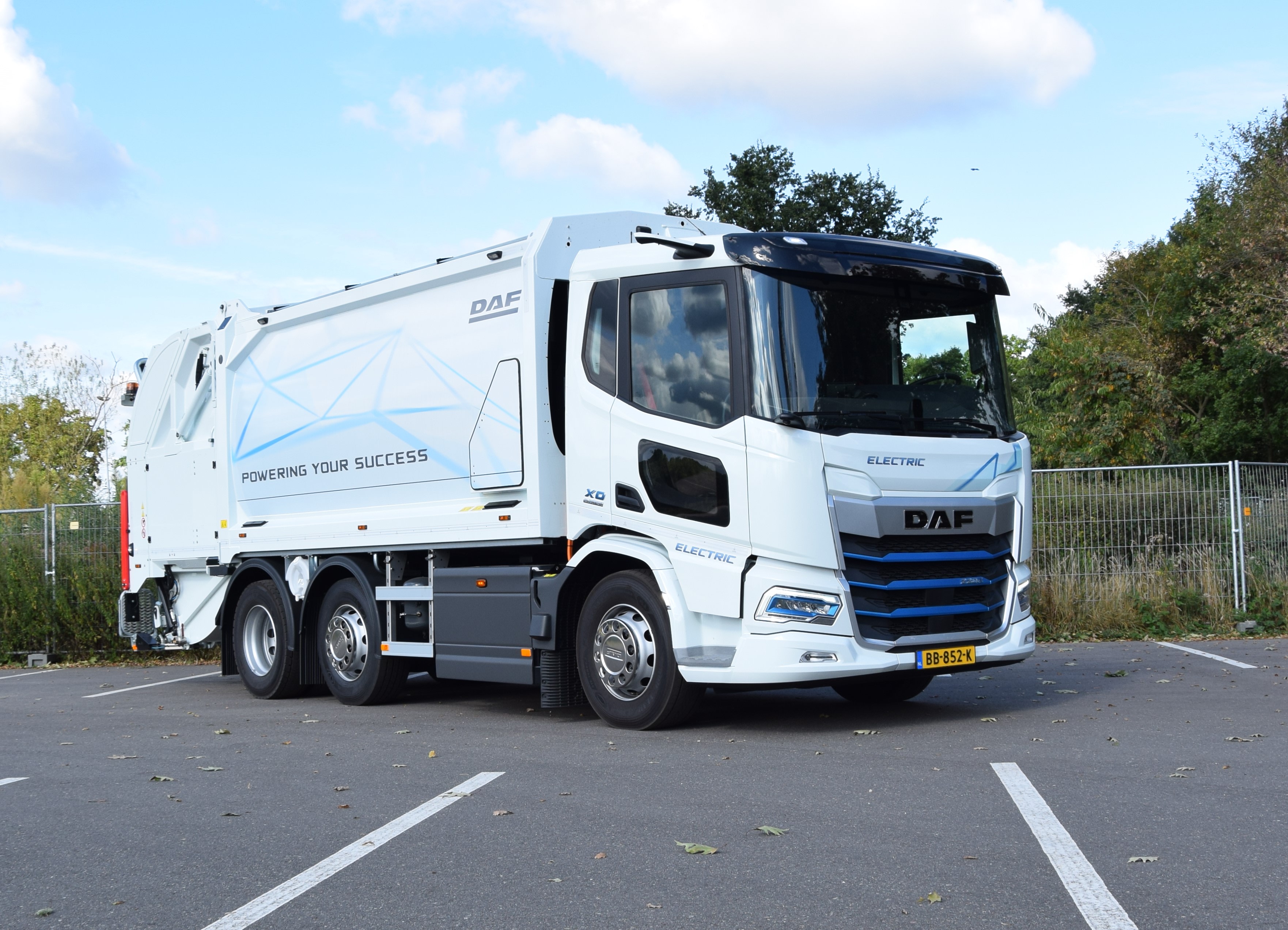 DAF XD 220 FAG 6X2 G 0
