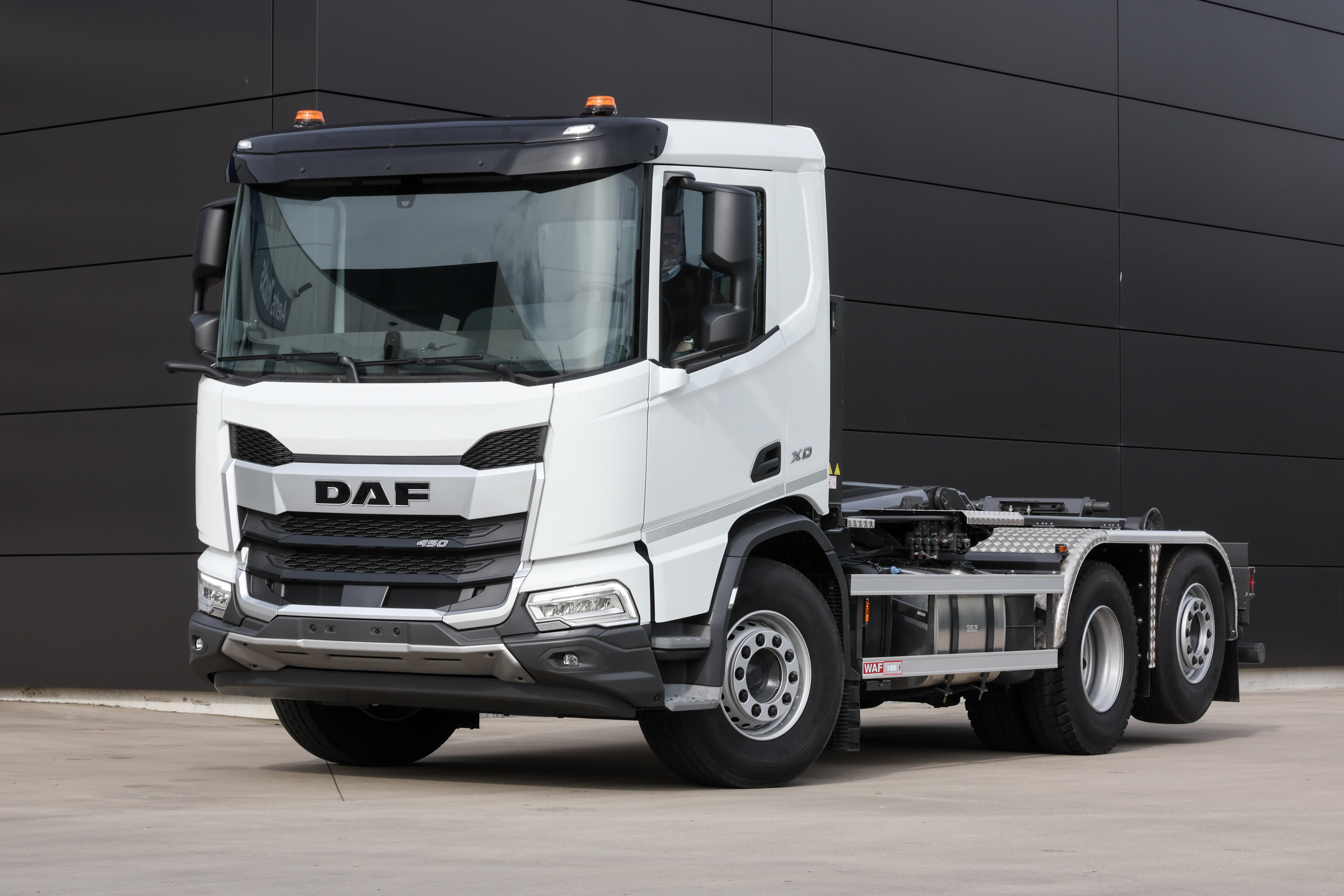 DAF XD 450 FAN 6X2 N 0