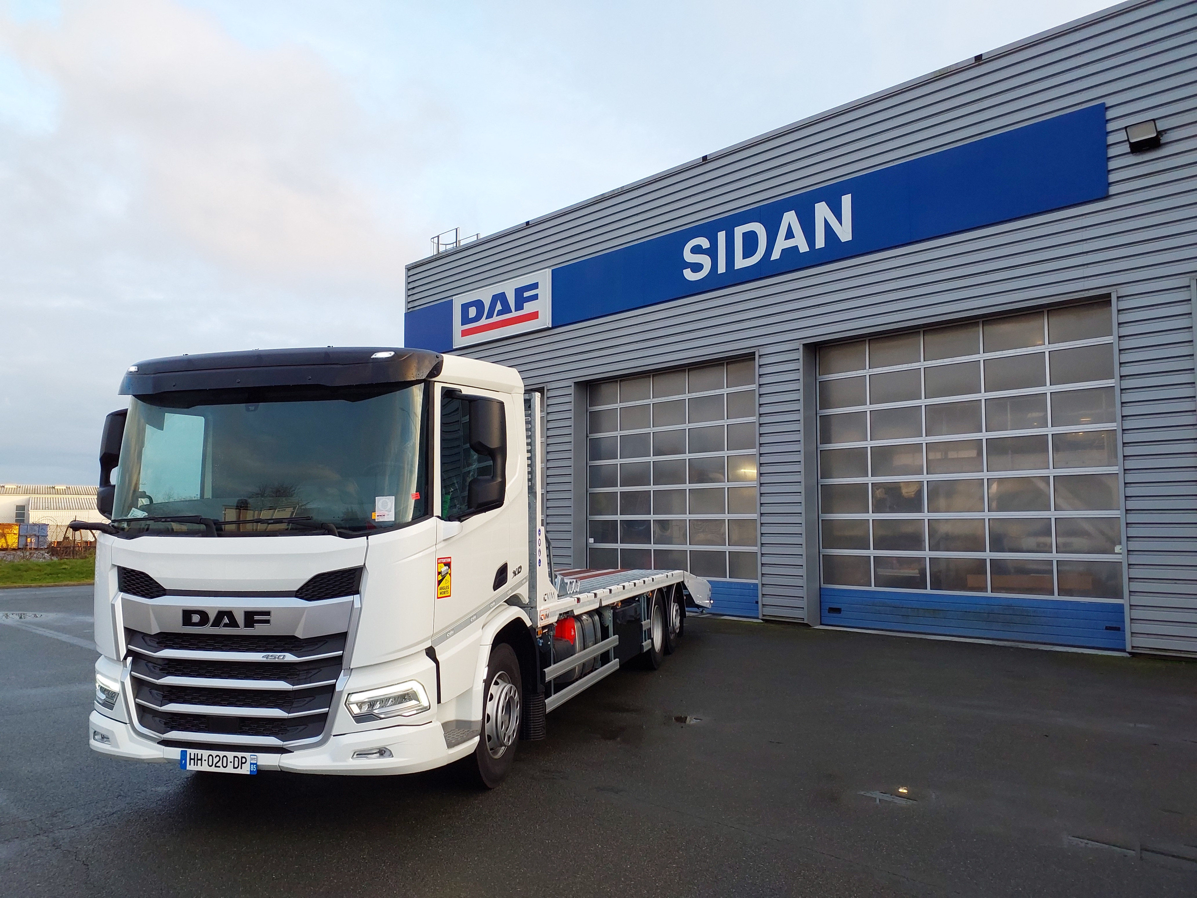 DAF XD 450 FAN 6X2 N 0