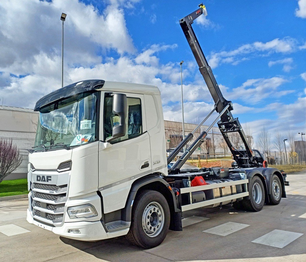 DAF XD 450 FAN 6X2 N 0