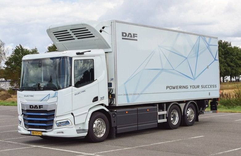 DAF XD 350 FAN 6X2 N 0