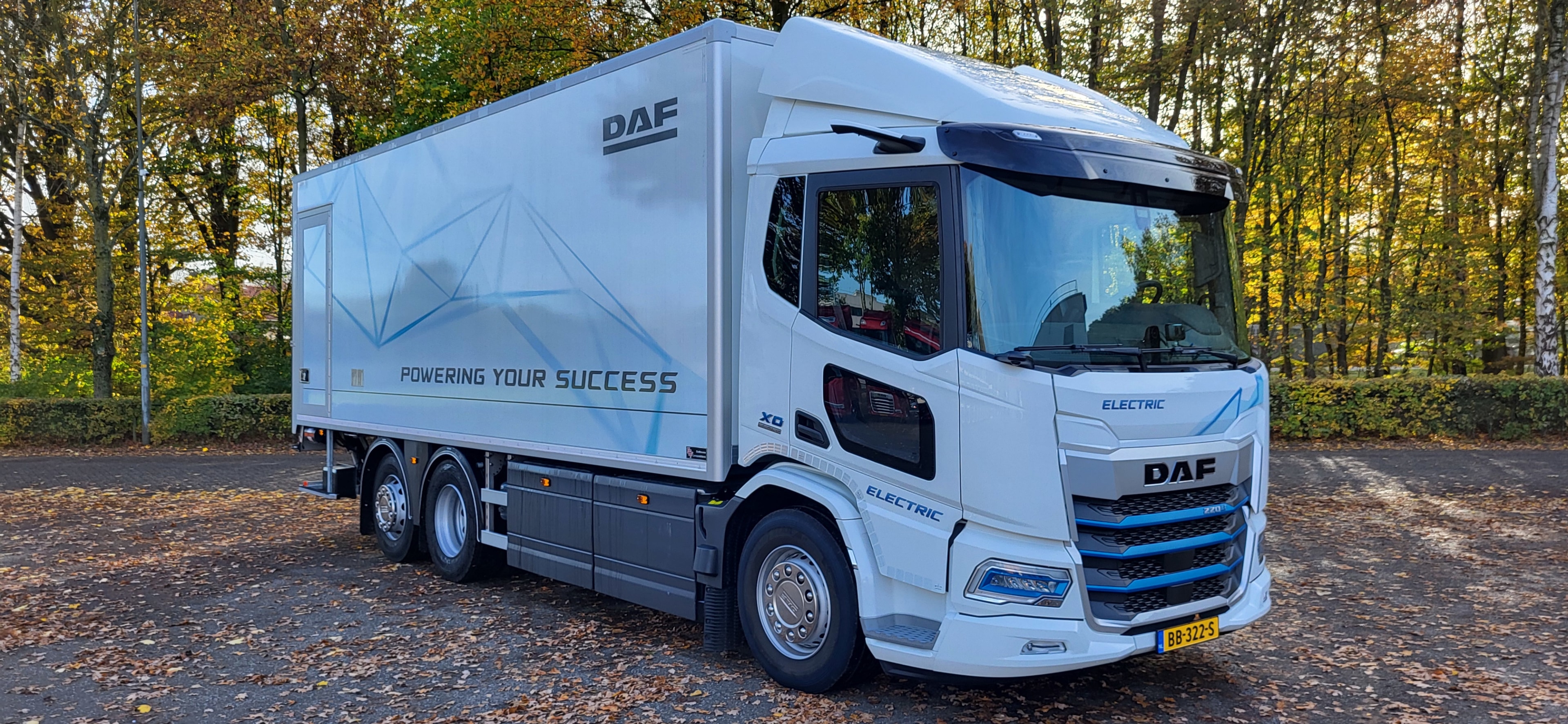 DAF XD 220 FAN 6X2 N 0