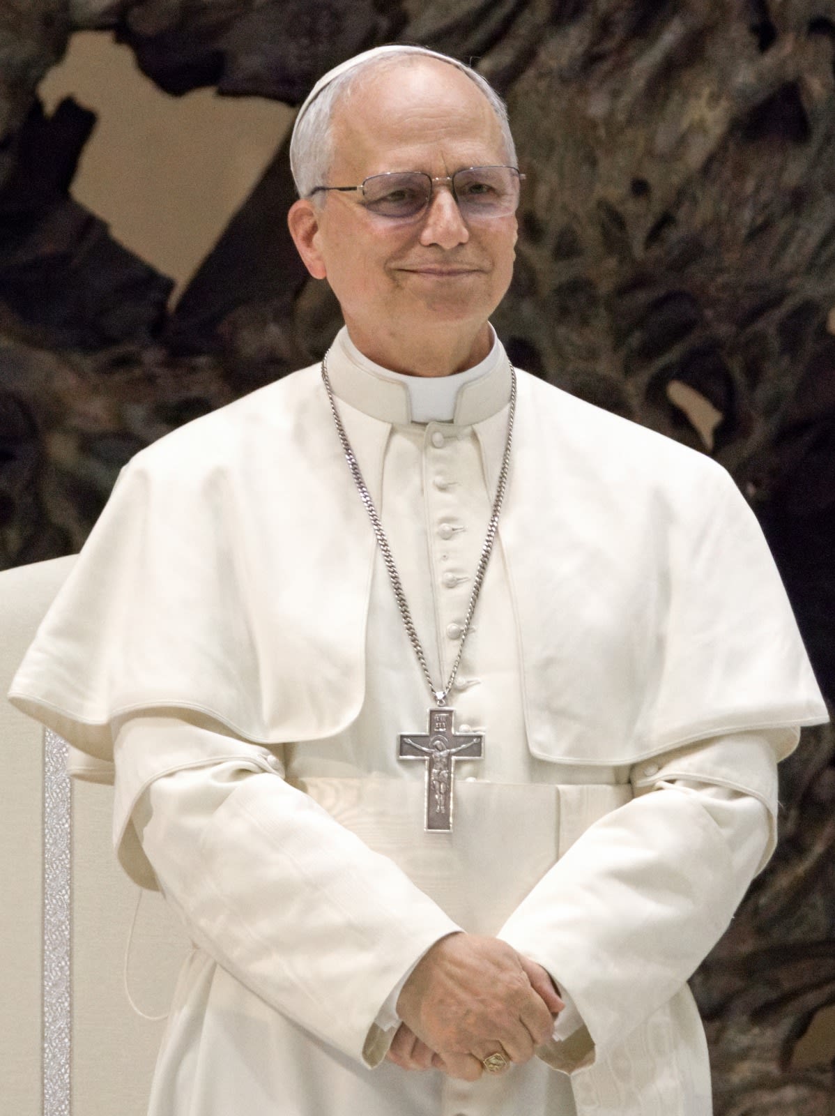 Papa Leo XIV do të operohet në mushkëri, a rrezikojnë nyjëzat pulmonare të shndërrohen në kancer?