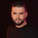 Ku është zhdukur? – Miku i Flori Mumajesi zbulon arsyen e largimit nga muzika...