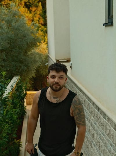 “1998-2026”/ Postimi për Olsi Bylykun trazon rrjetin, ja e vërteta që fshihet pas tij...