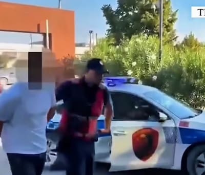 Dalin pamjet! Momenti kur Joz Marku shoqërohet me pranga në duar pas sherrit me Edi Kuçin...