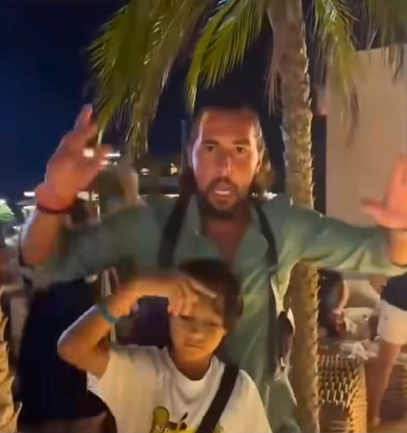 Qarkullon videoja e vjetër e 29-vjeçarit të arrestuar për vrasjen e turistit në Ksamil...