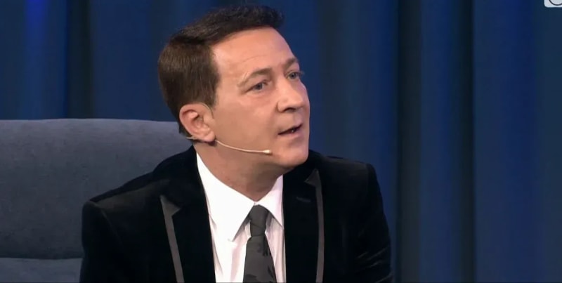 “Më futën në kurth dhe më qëlluan me grushte”/ Arjan Konomi bën deklaratën e fortë: Akuzon të afërmit e Linda Ramës...
