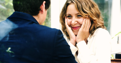 Partnersuche ab 50: Herausforderungen, Probleme & Online Dating