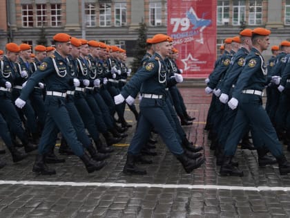 Военный парад Победы прошёл 9 мая в Екатеринбурге