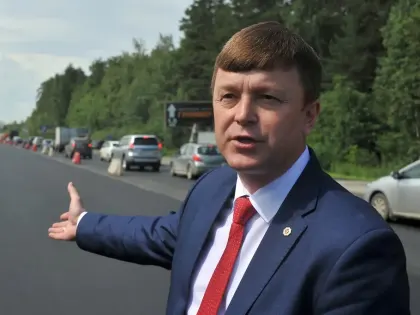 Бывшему областному министру транспорта грозит девять лет колонии. Его судят за взятку в 4 миллиона