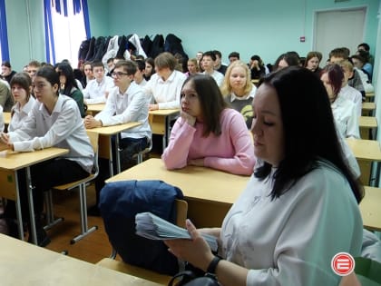 Престиж, перспективы, конкуренция. В ревдинском колледже имени Ползунова прошёл День открытых дверей