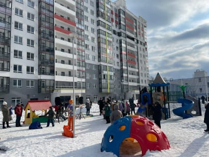 Владимир Смирнов организовал праздники двора для жителей Орджоникидзевского района Екатеринбурга