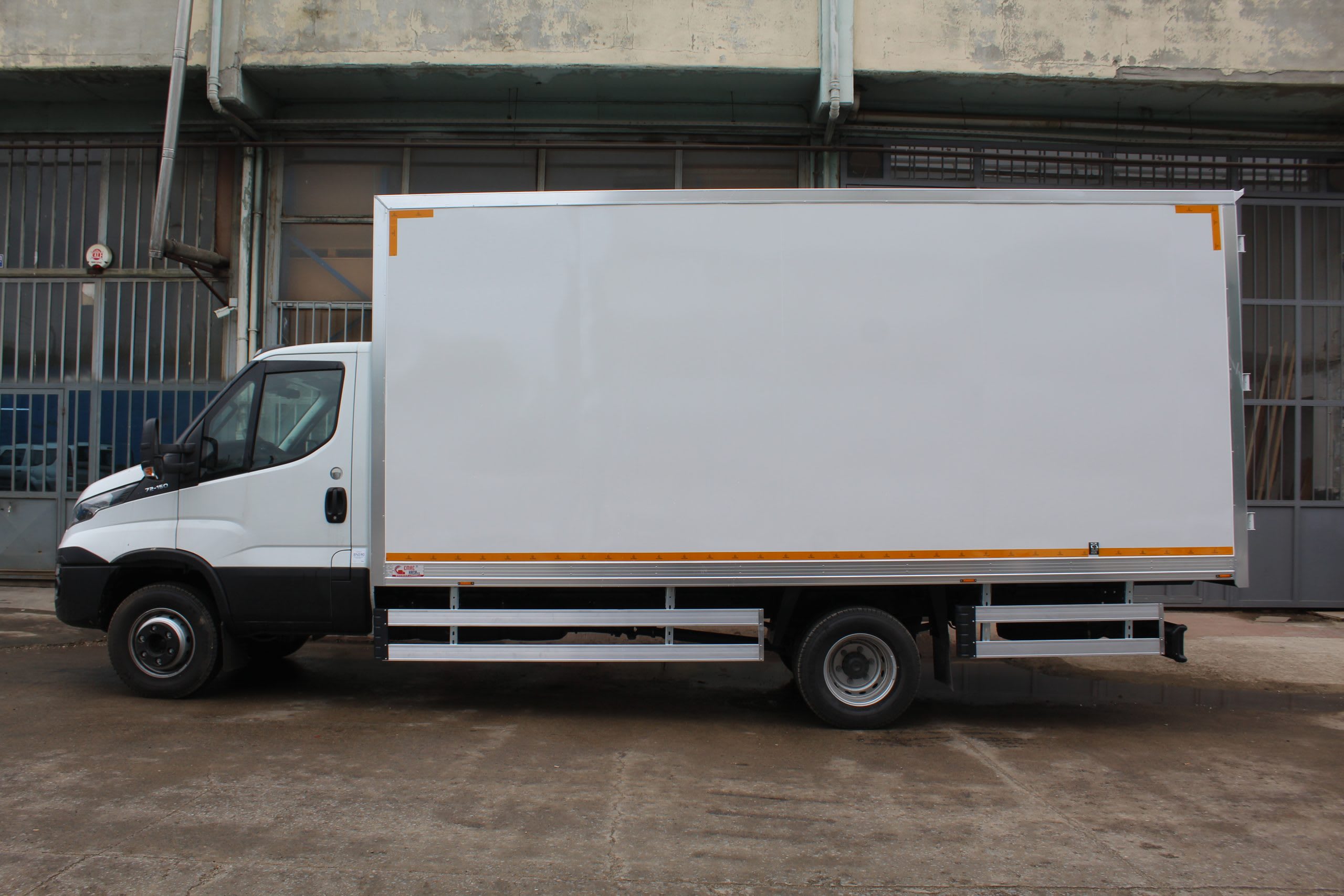 EMR-176 küçük resim 4