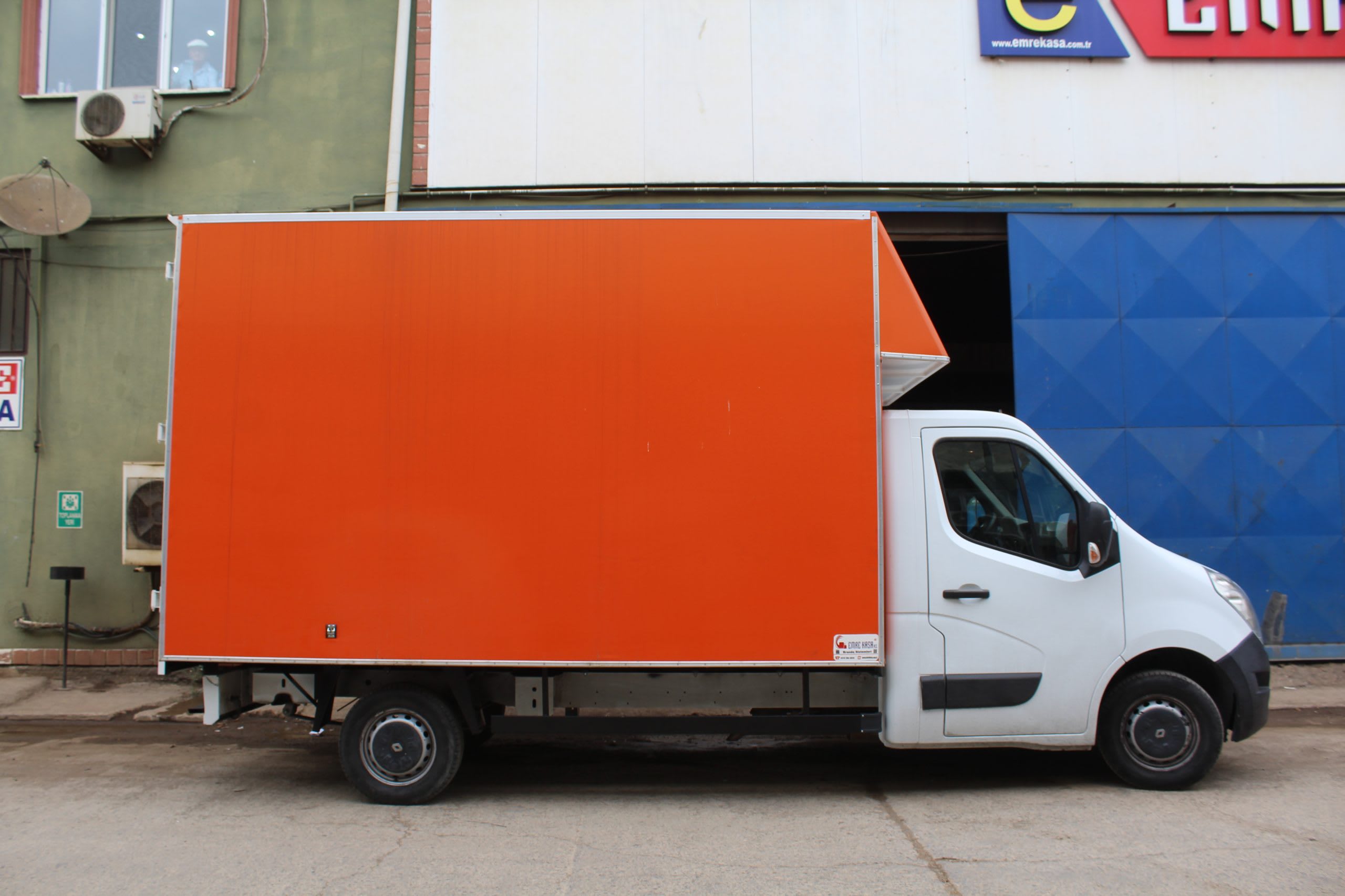 EMR-184 küçük resim 3