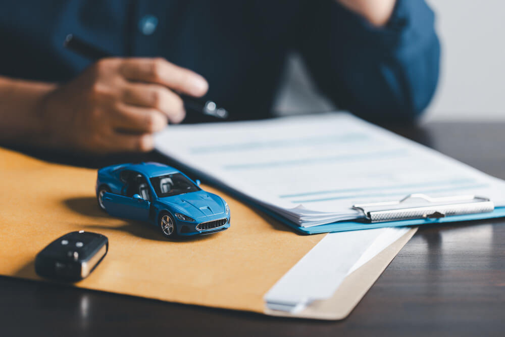 Compara seguros, elige el que necesitas y ahorra dinero con el renting de coches