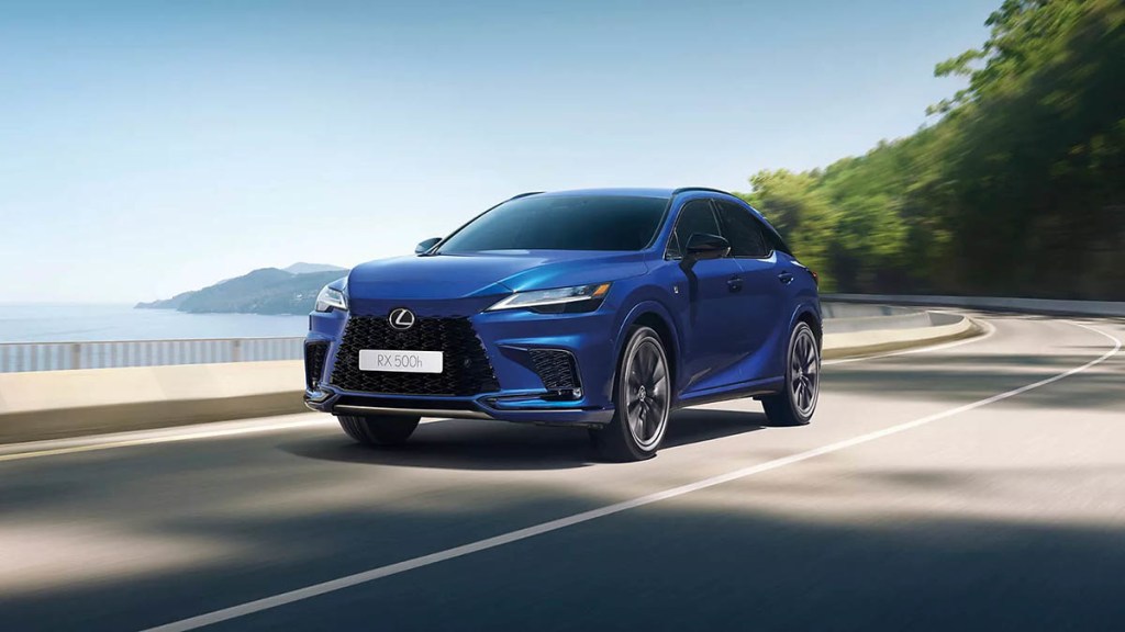Lexus RX, de los mejores coches de alta gama de renting.