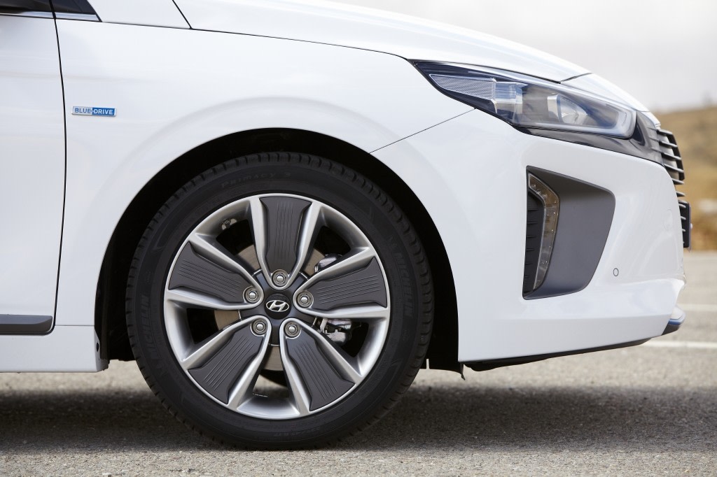 Hyundai Ioniq: el híbrido automático para devorar kilómetros