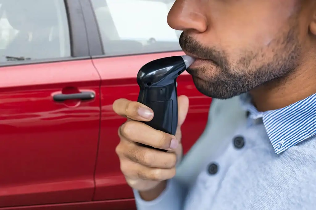 Test de alcoholemia con nuevo límite para España en 2025