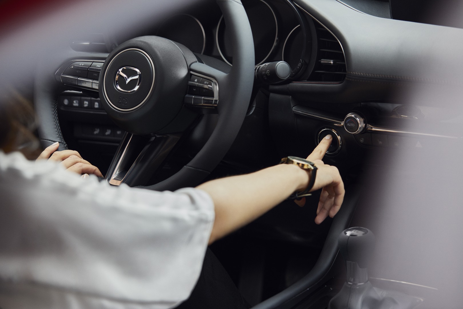 Mazda 3: el verdadero placer de conducir. Pura suavidad y eficacia.