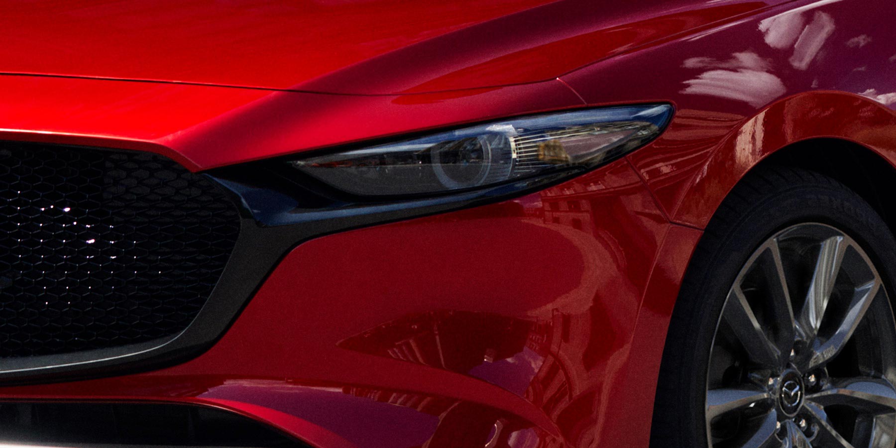 Mazda 3: el verdadero placer de conducir. Pura suavidad y eficacia.