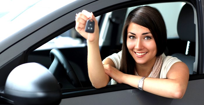 Cómo tener un coche de renting para un conductor novel