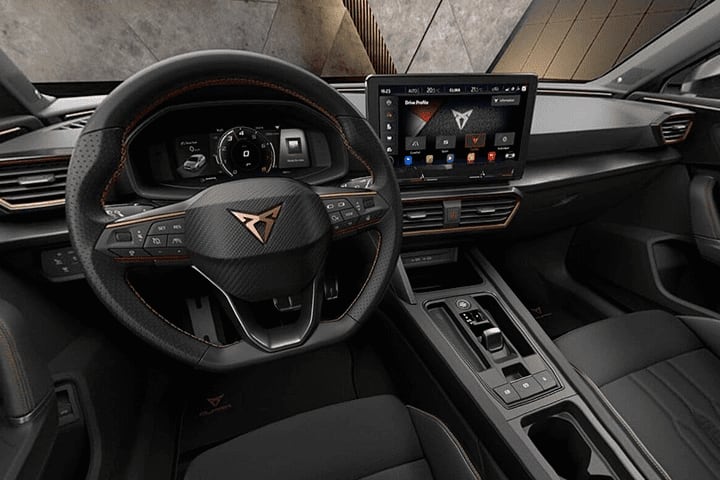 Cupra-León-1.5 eTSI DSG-interior