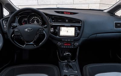 KIA-CEED-1.0 T-GDi 88kW (120CV) Business-interior