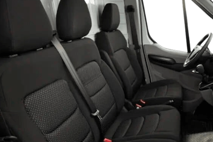 Maxus-Deliver 9-2.0D L3H2-interior2