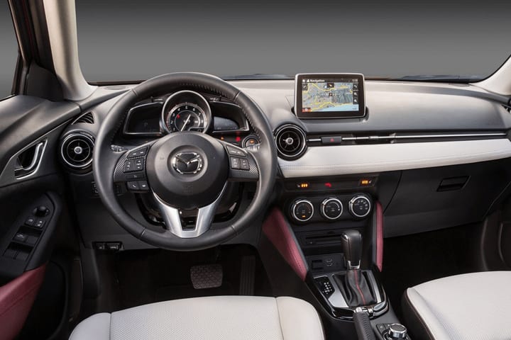 MAZDA-CX-3-2.0 SKYACTIV GE 88kW Luxury 2WD-interior