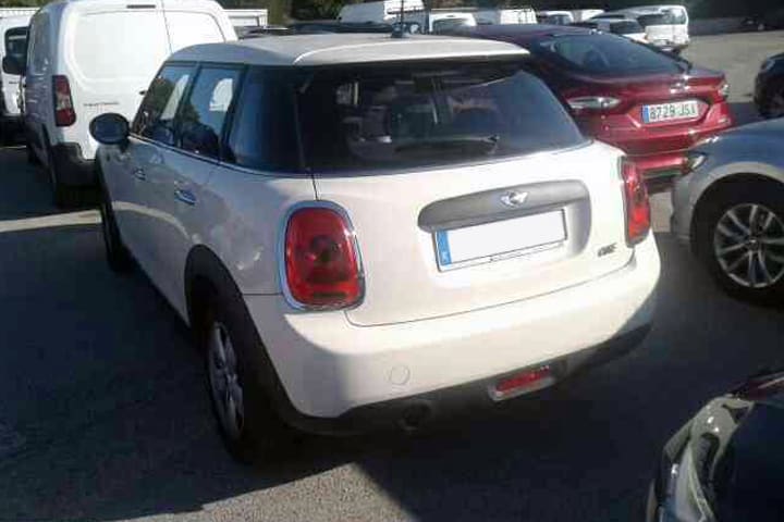 Mini-Cooper-ONE D 5 PUERTAS-rear