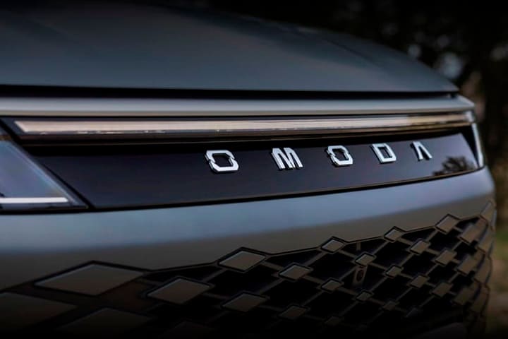 Omoda-9-1.5 TGDI + SHS 3DHT AWD Premium-rear