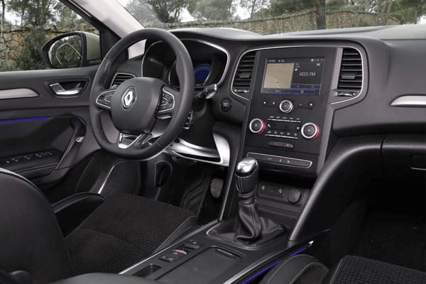 Renault-Megane-ST Business BlueDci-interior