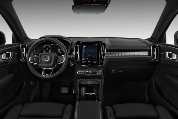 Volvo-XC40-2.0 B3 G Core Dark Auto-interior