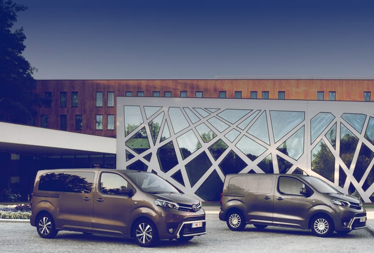 Renting Toyota Proace Verso