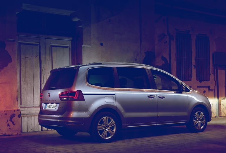 Seat Alhambra background