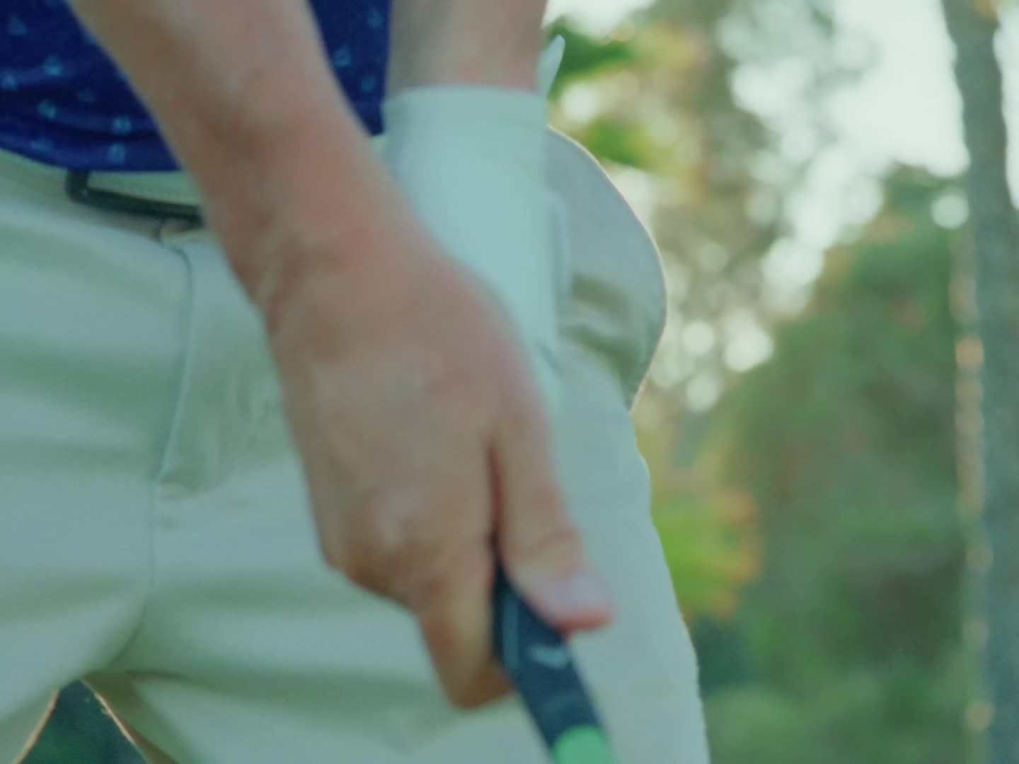 Golf Elliott still 5
