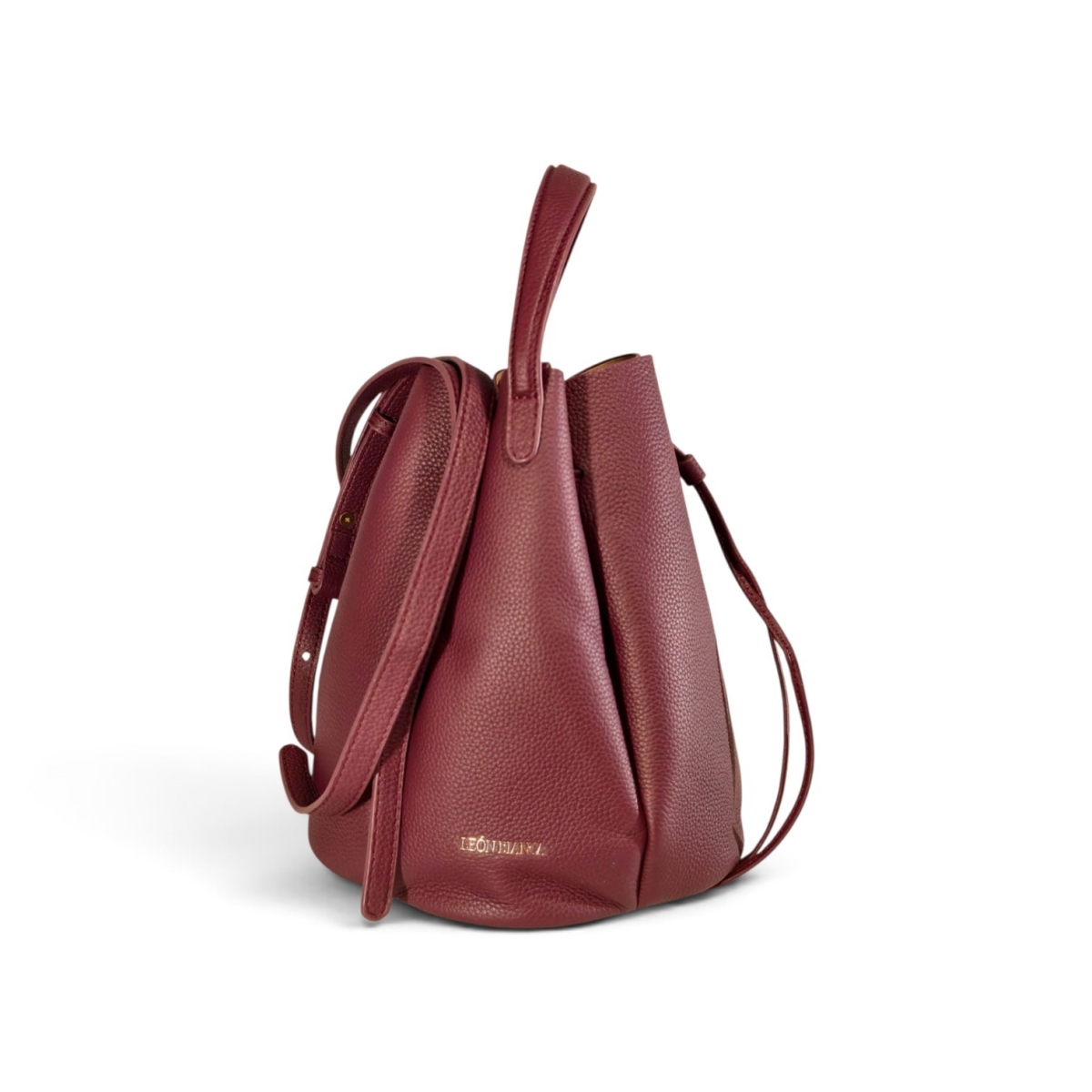 LEÓN BIANCA AMARA LEATHER BUCKET 1
