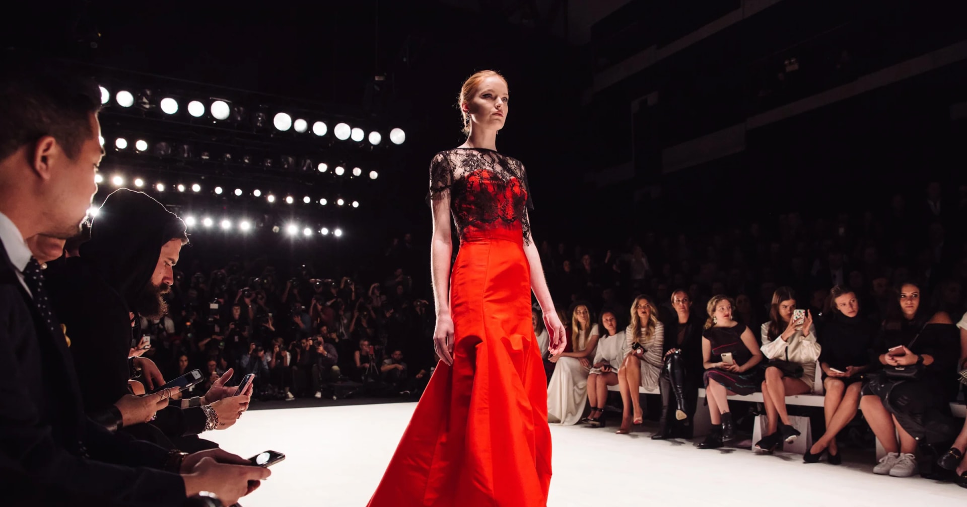 iFansX Rising Talent Showcase runway spotlight