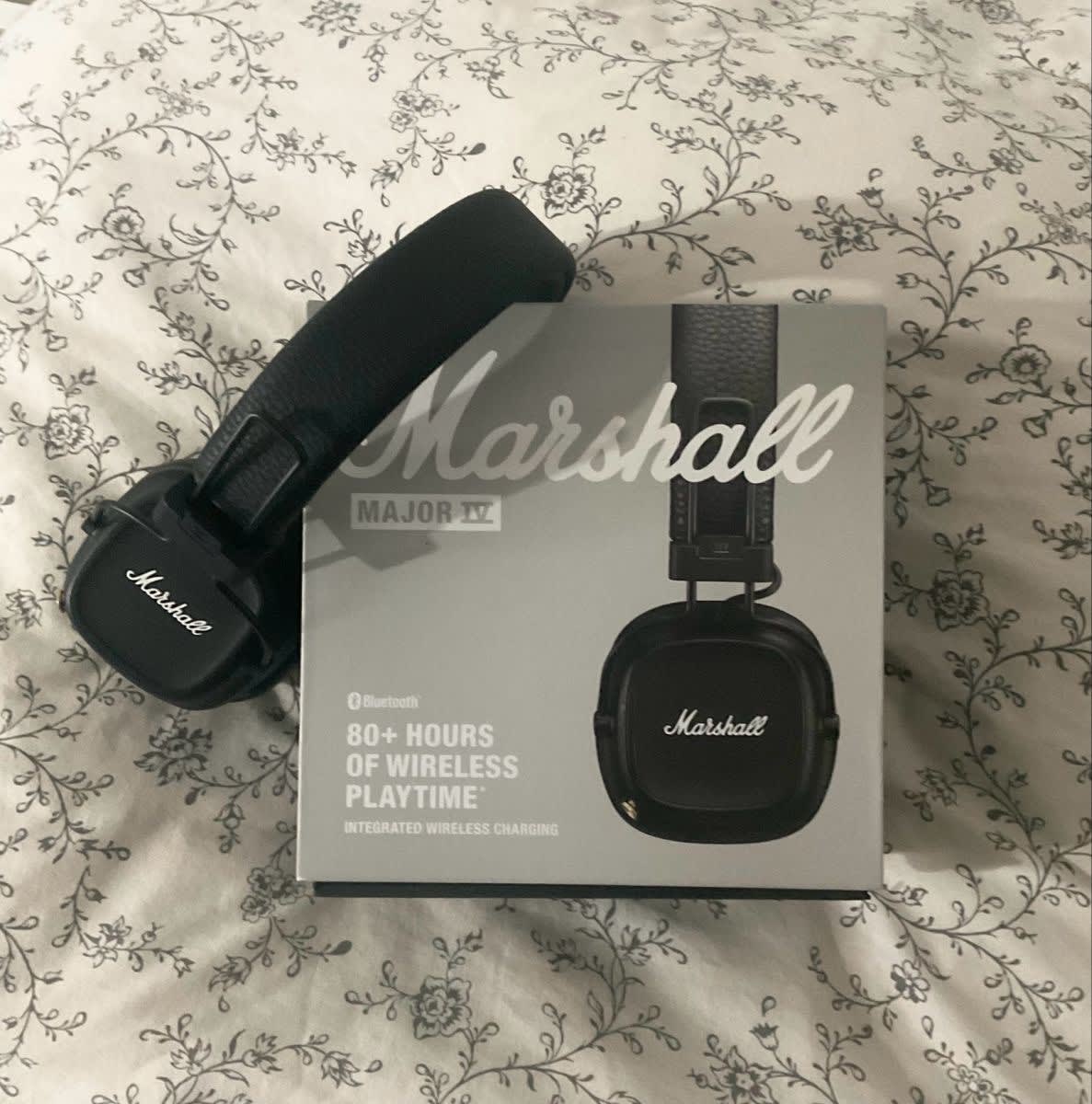 Marshall Major IV on-ear Bluetooth headphones